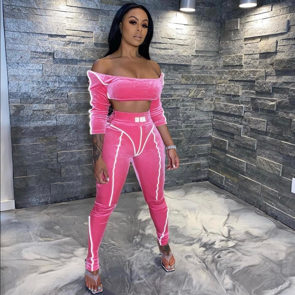 Pink gsuwoo set